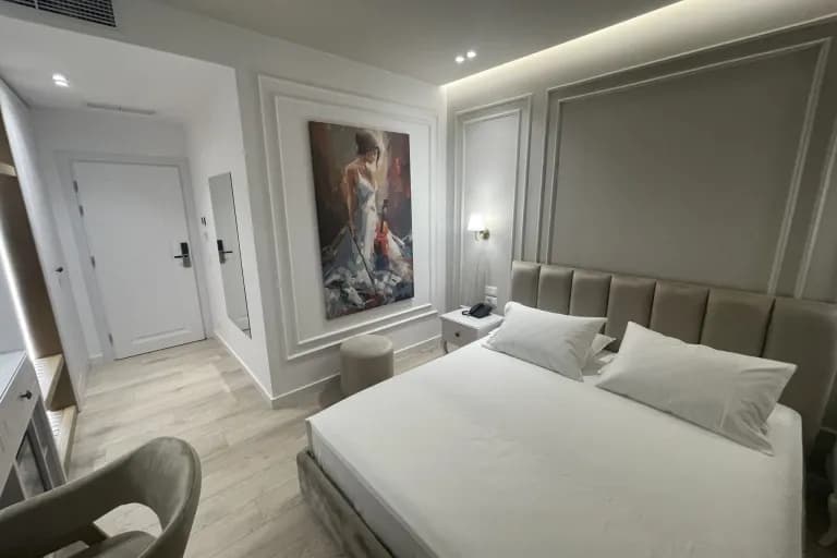 Seaside Hotel Vlorë — Albanian Riviera